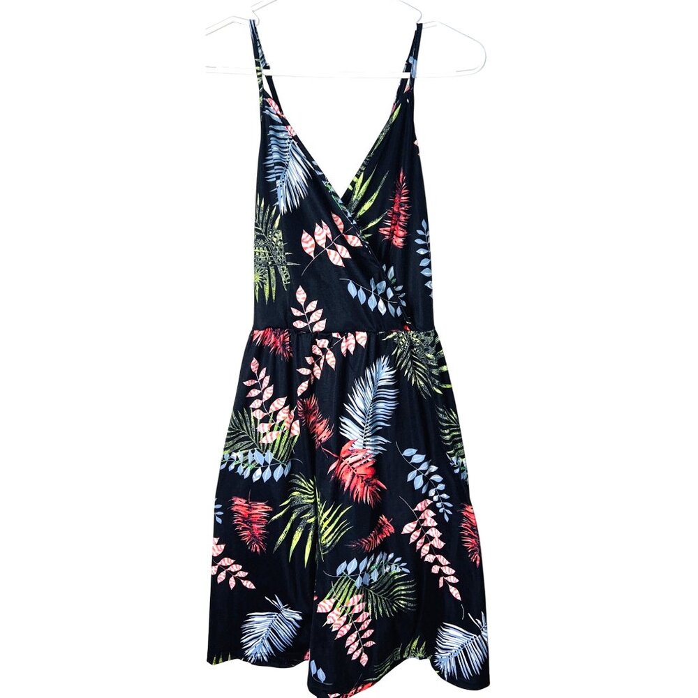 Black Sleeveless Floral Print Dress Cross-Back Straps Pockets Adjustable Straps